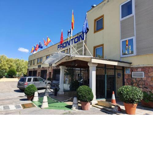 Hostal Fronton