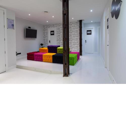 Hostal Gran Via 44