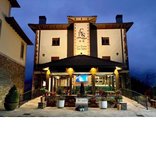 Hostal La Cuna del Sella