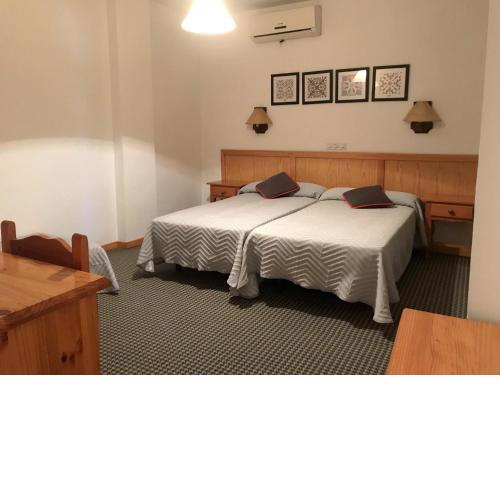 HOSTAL LA POSADA