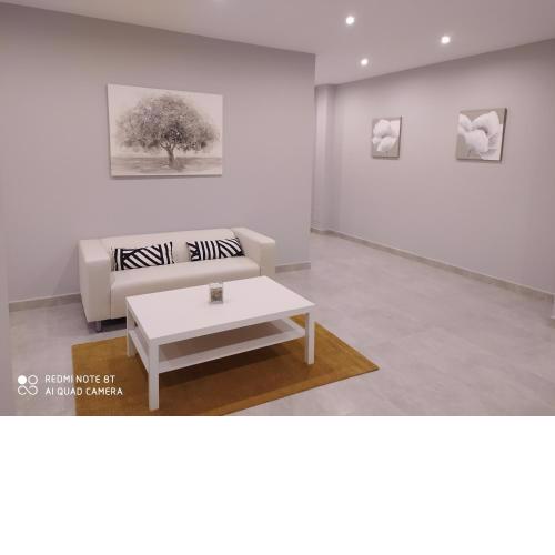 hostal la taurina