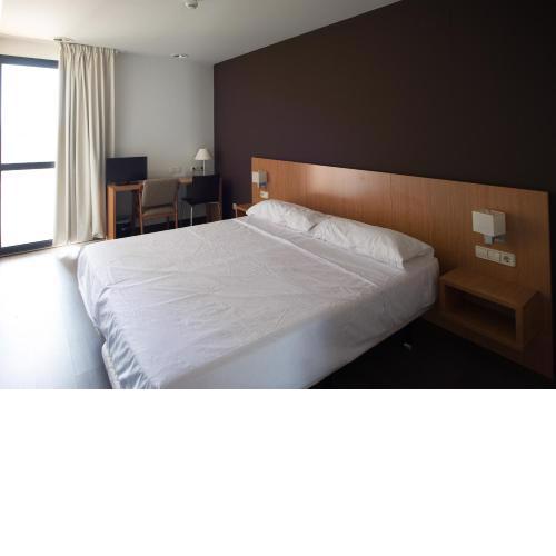 Hostal Mediterranea