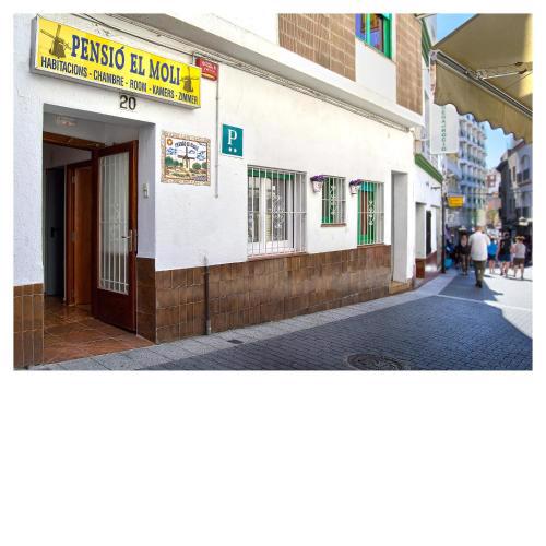HOSTAL-PENSIÓN Y APARTAMENTO el MOLI