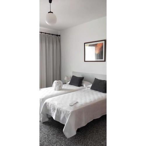 Hostal Restaurant s'Algaret