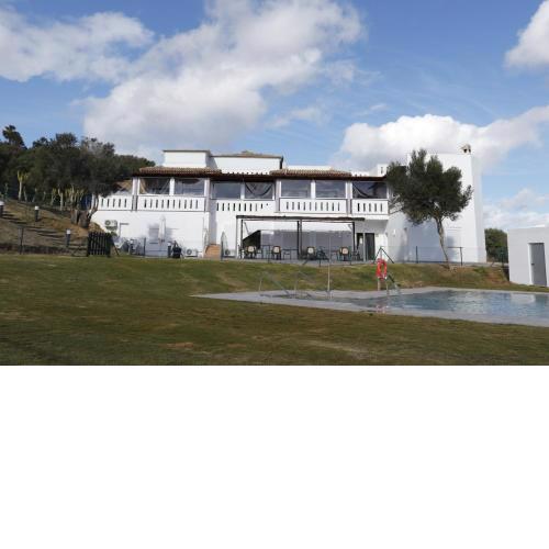 Hostal Restaurante Benalup Golf