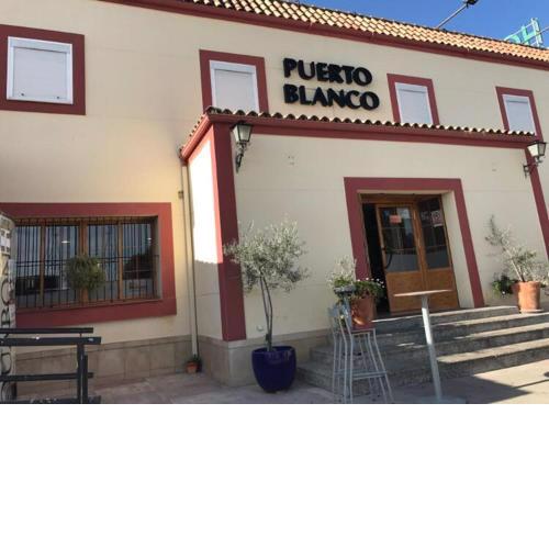 Hostal Restaurante Puerto Blanco