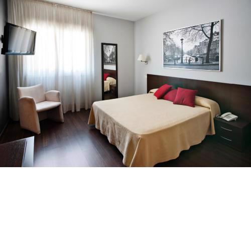 Hostal T4