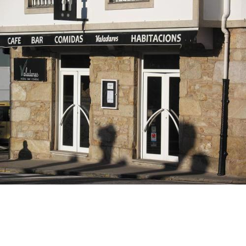 Hostal Valadares