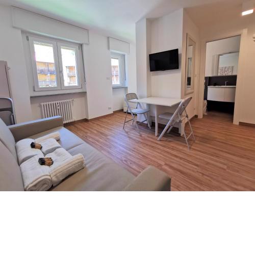 Hostdomus - Smart Tech Apartment
