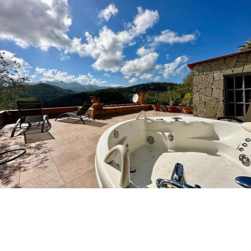 Hostdomus - Villa Arcobaleno