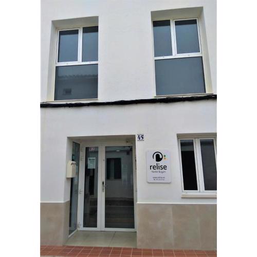 Hostel & Gym Relise - Albergue Juvenil