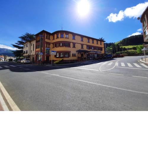 Hosteria Picos De Europa