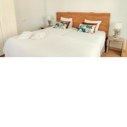 Hostly Rivero 2A Center loft-Fibre-communal terrace-Parking Optional-CLess