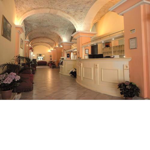 Hotel 4 Mori