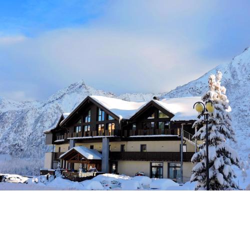 Hotel Adamello
