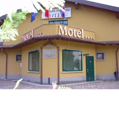Hotel Adda