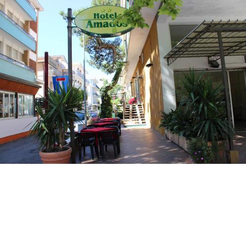 Hotel Amados