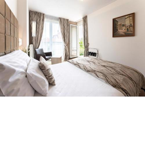 Hotel Antares