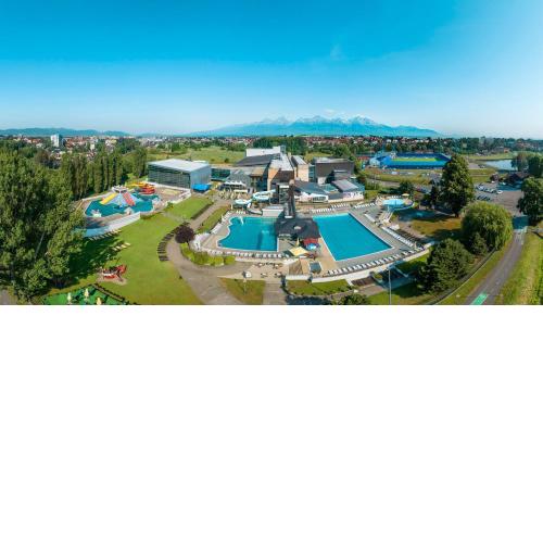 Hotel AquaCity Seasons