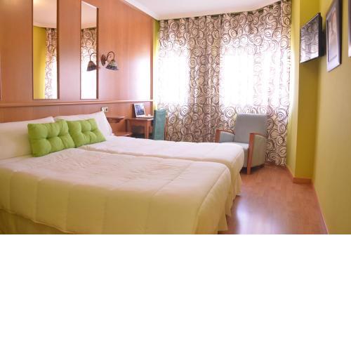 Hotel Aro'S