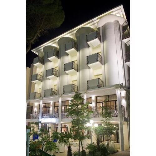 Hotel Baby B&B -parcheggio incluso-