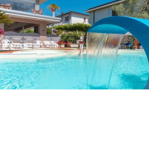Hotel Benaco