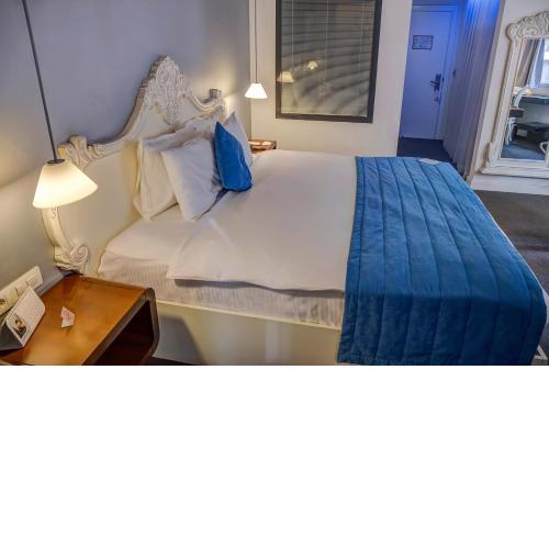 Hotel Beyond