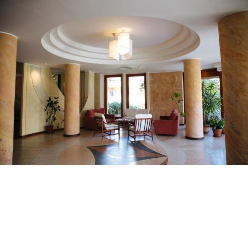 Hotel Carlo Felice