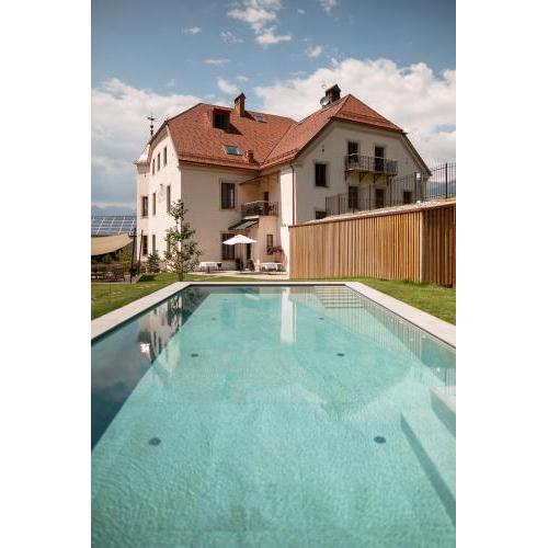 Hotel Castel Maurn