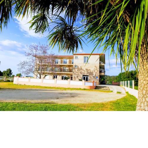 Hotel Chamuiñas