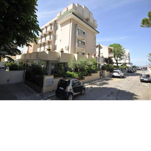 Hotel Clara