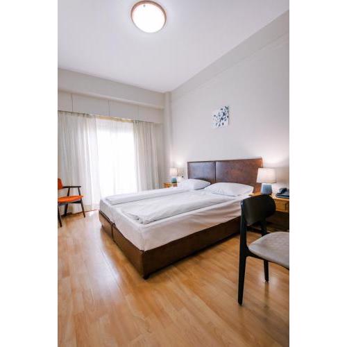 Hotel Cronos