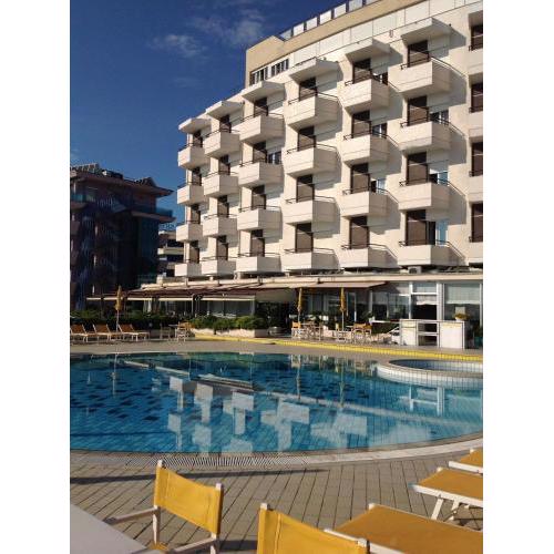 Hotel David