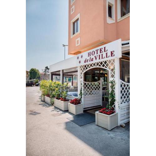 Hotel De La Ville depandance di Hotel Augustus
