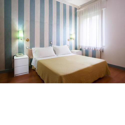 Hotel Diana
