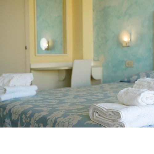Hotel Embassy