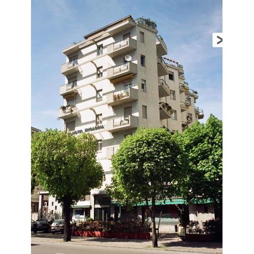 Hotel Engadina