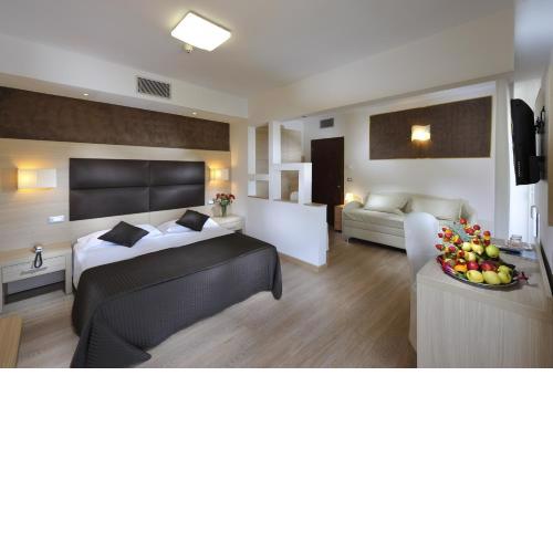 Hotel Eros