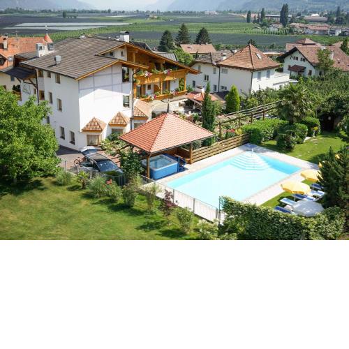 Hotel FleurAlp
