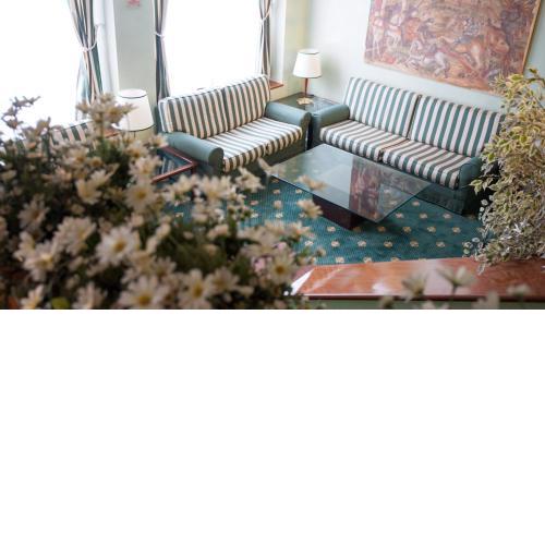 Hotel Flora