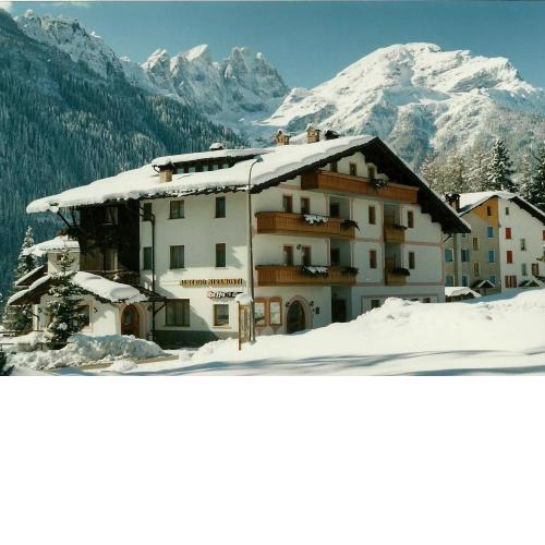 Hotel Garnì Miramonti