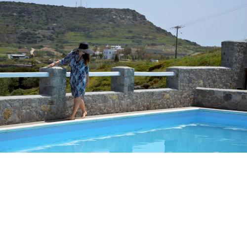 Hotel Glaronissia Rooms & Suites
