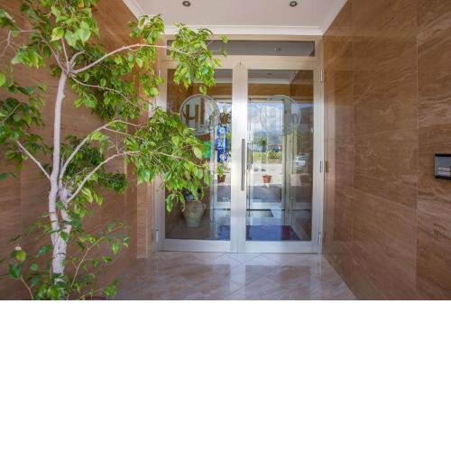 Hotel Happy