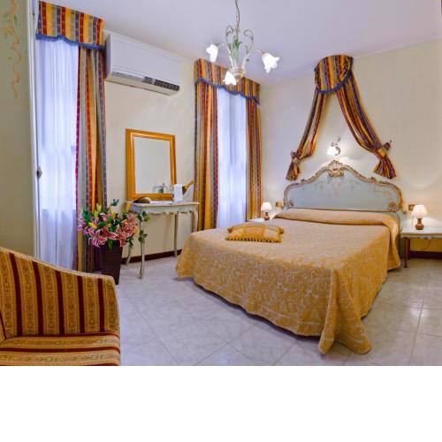 Hotel Henry