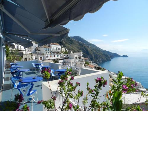 Hotel Holiday