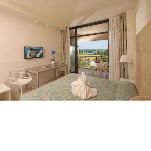 Hotel Holiday