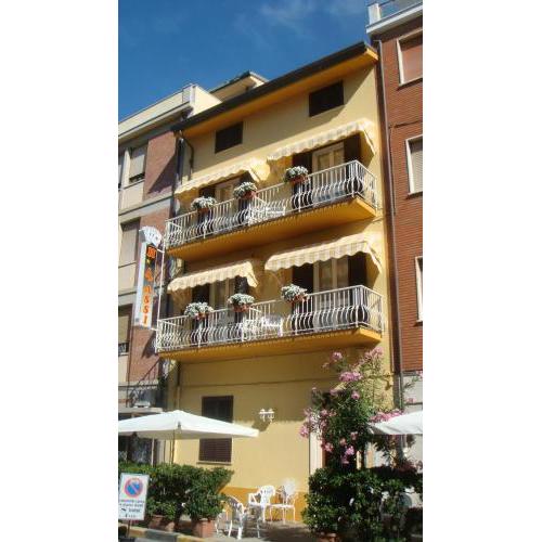 Hotel I 4 Assi