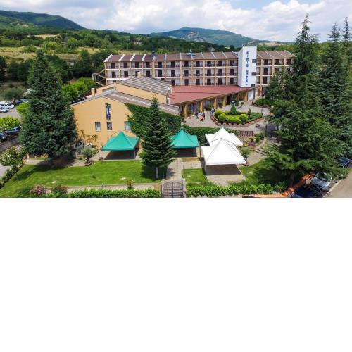 Hotel Kiris