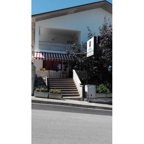 Hotel Leondoro