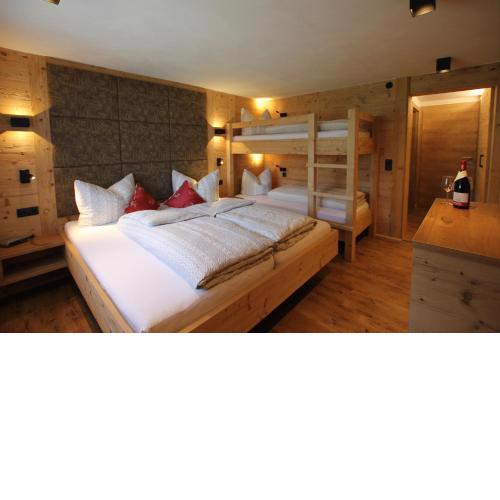 Hotel Maroi